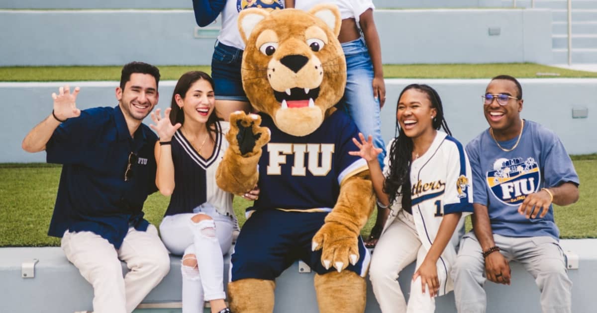 FIU students with Roary mascot